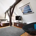 Bit Apartments